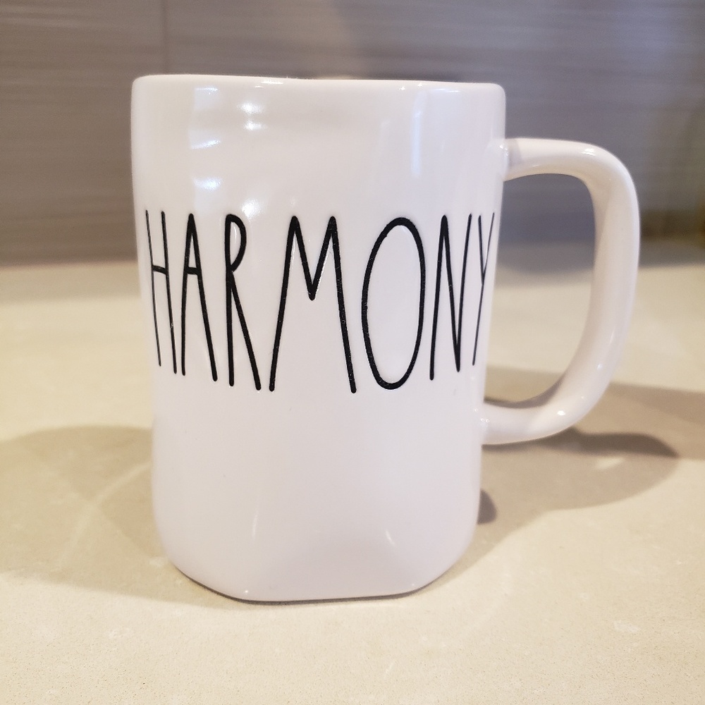 Rae Dunn mugs
